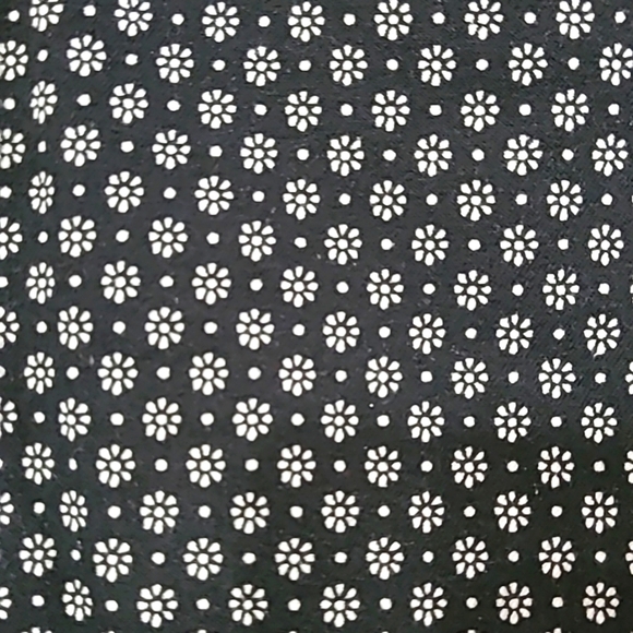 Old Navy women's Pixie Mid-Rise pants size 6 - Picture 6 of 10